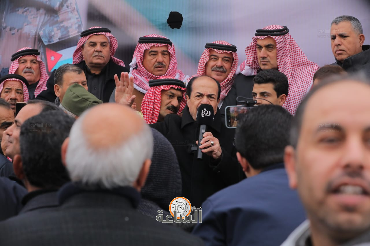 Madar Al-Saa Images 0.806422759272472