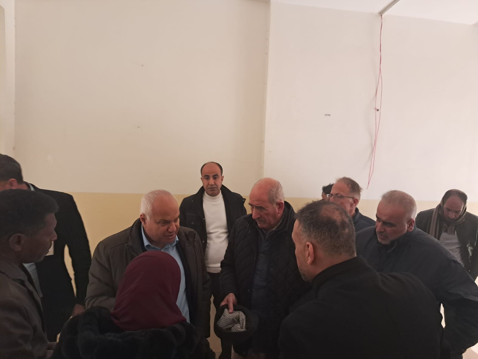 Madar Al-Saa Images 0.003983969405024768