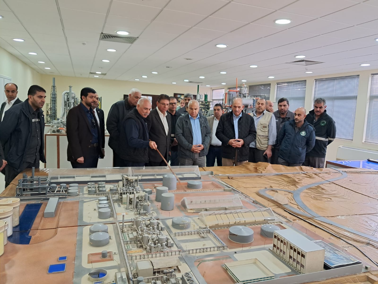 Madar Al-Saa Images 0.41613944670622405