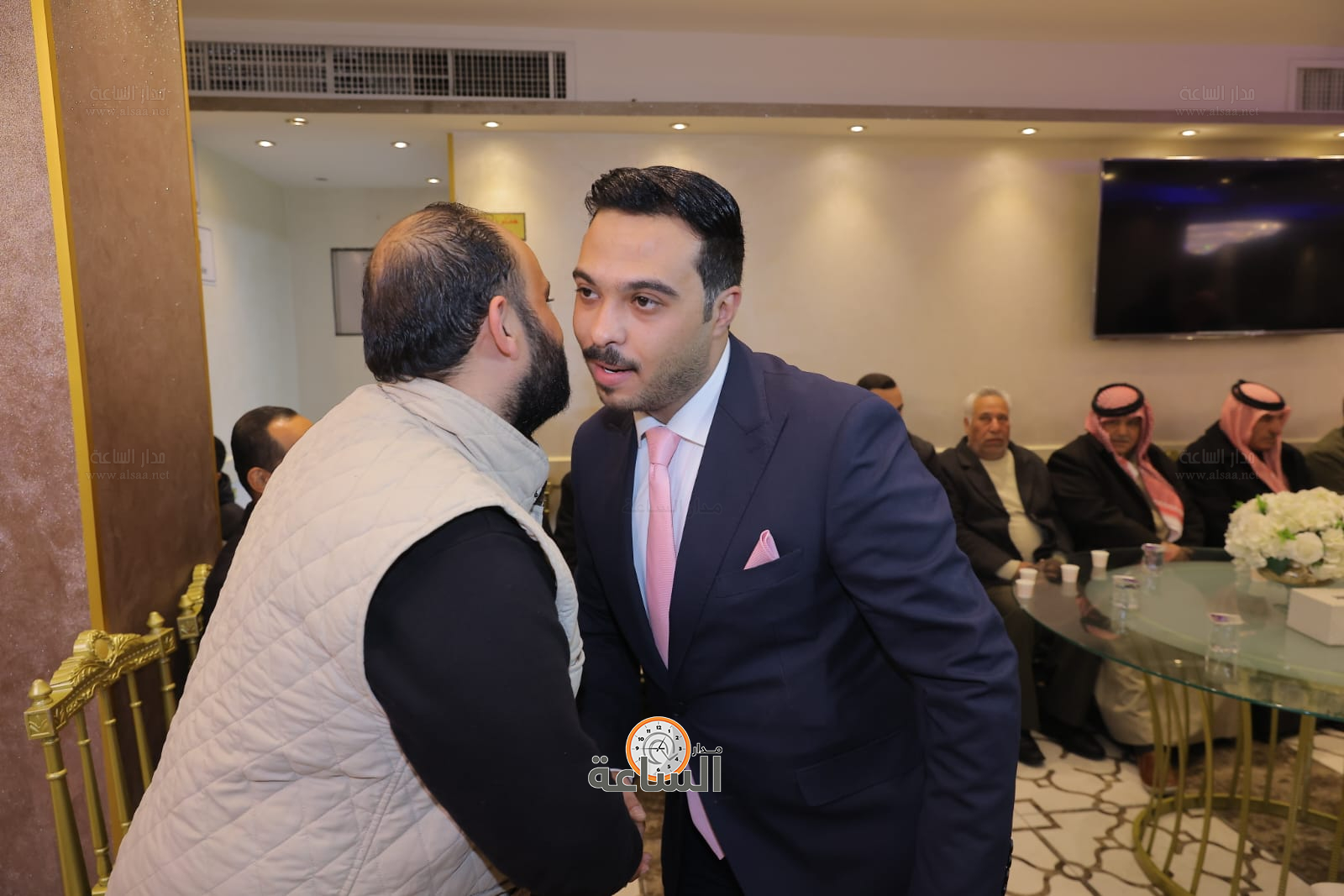 Madar Al-Saa Images 0.9794927316119848