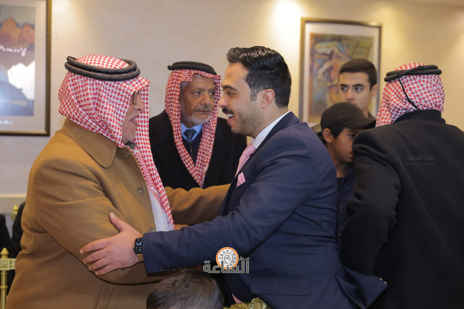 Madar Al-Saa Images 0.9521935165148812