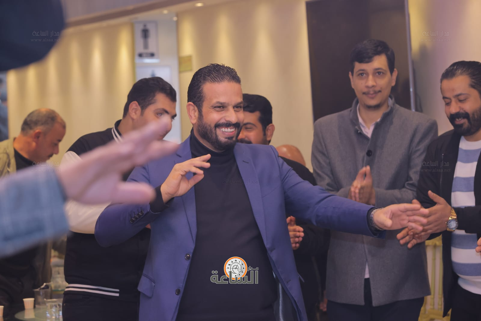 Madar Al-Saa Images 0.38614402485255184