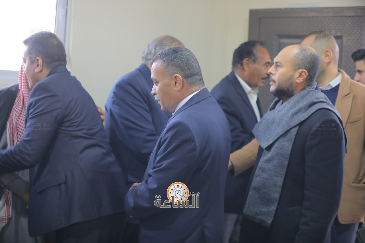 Madar Al-Saa Images 0.9043822950756679