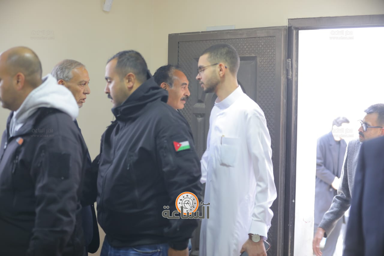 Madar Al-Saa Images 0.8100995896842342