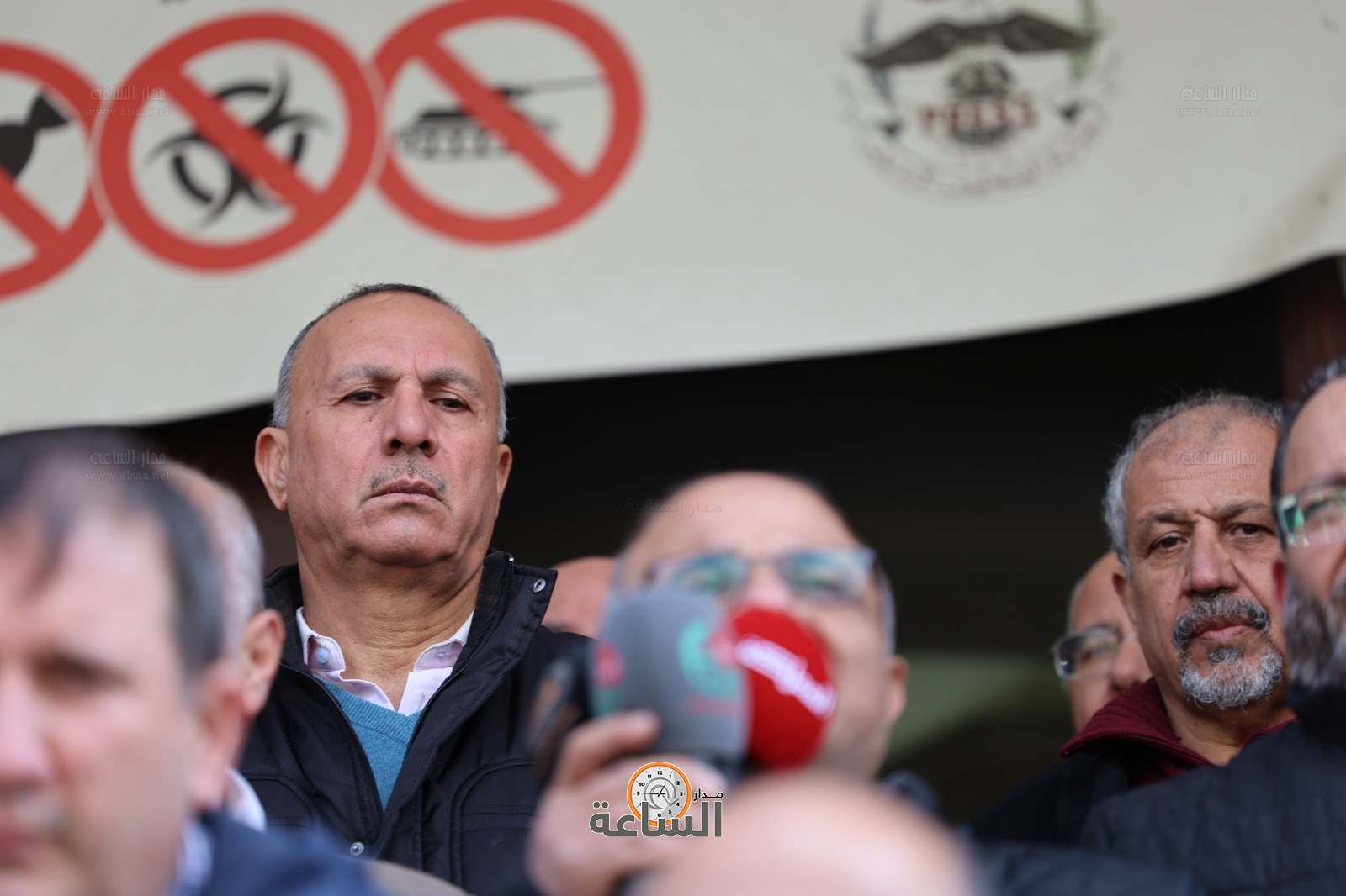 Madar Al-Saa Images 0.3979918679873573