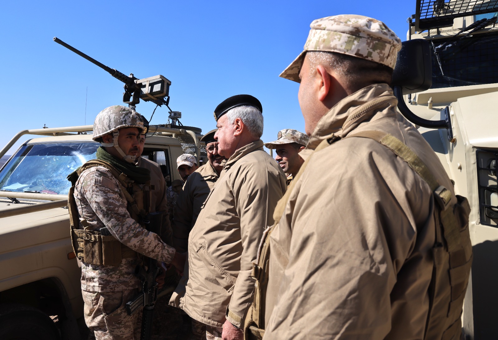 Madar Al-Saa Images 0.9683114032841689