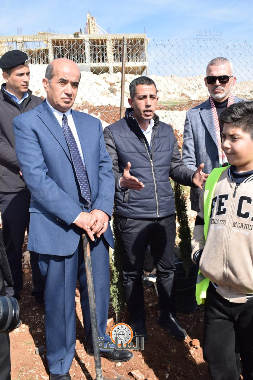 Madar Al-Saa Images 0.3524207301696245