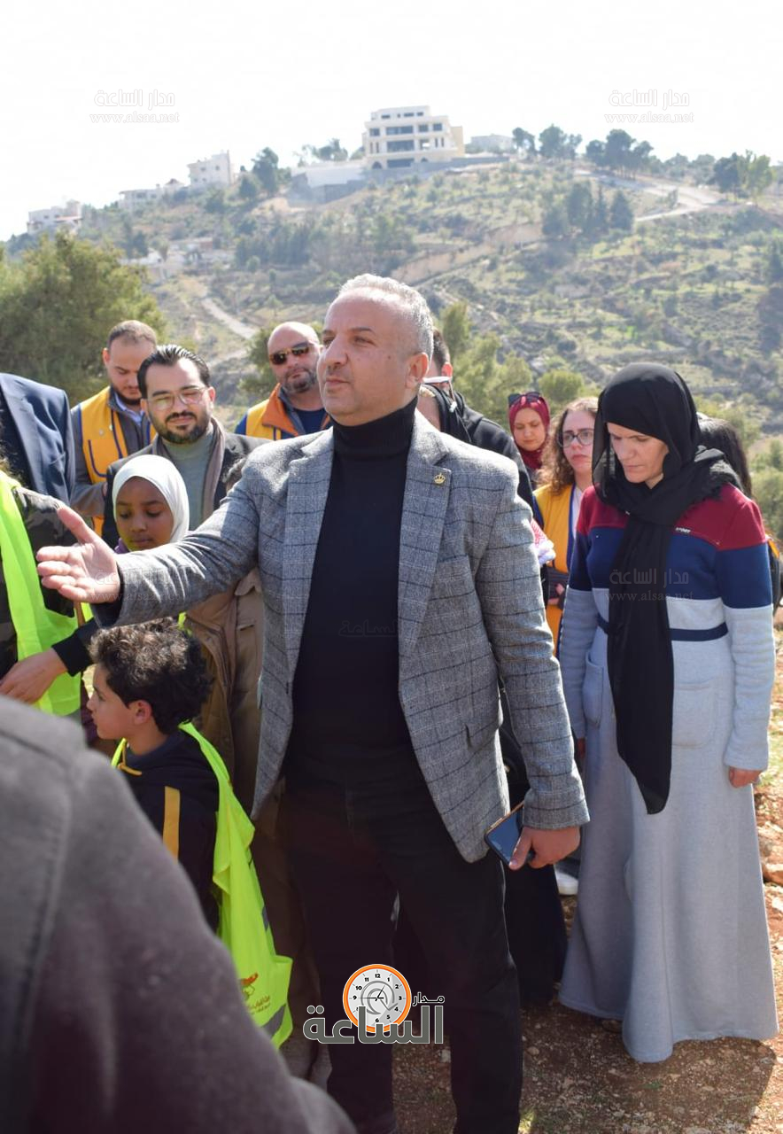 Madar Al-Saa Images 0.09371311711087782