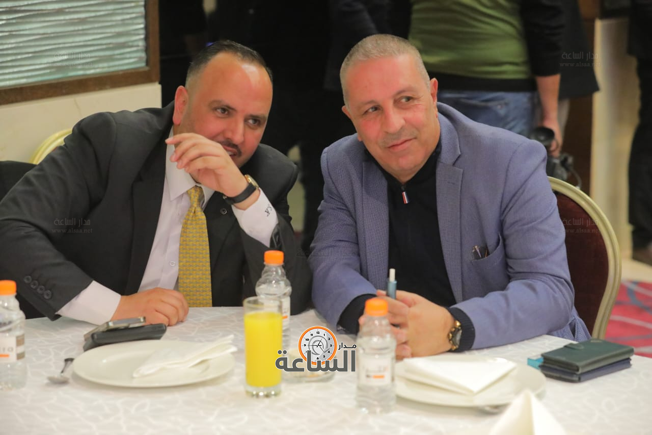 Madar Al-Saa Images 0.8730789535038037