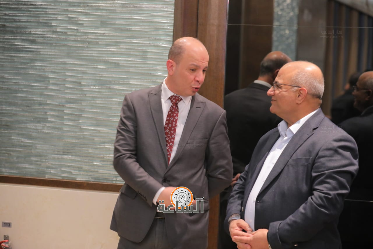 Madar Al-Saa Images 0.8039594944398989