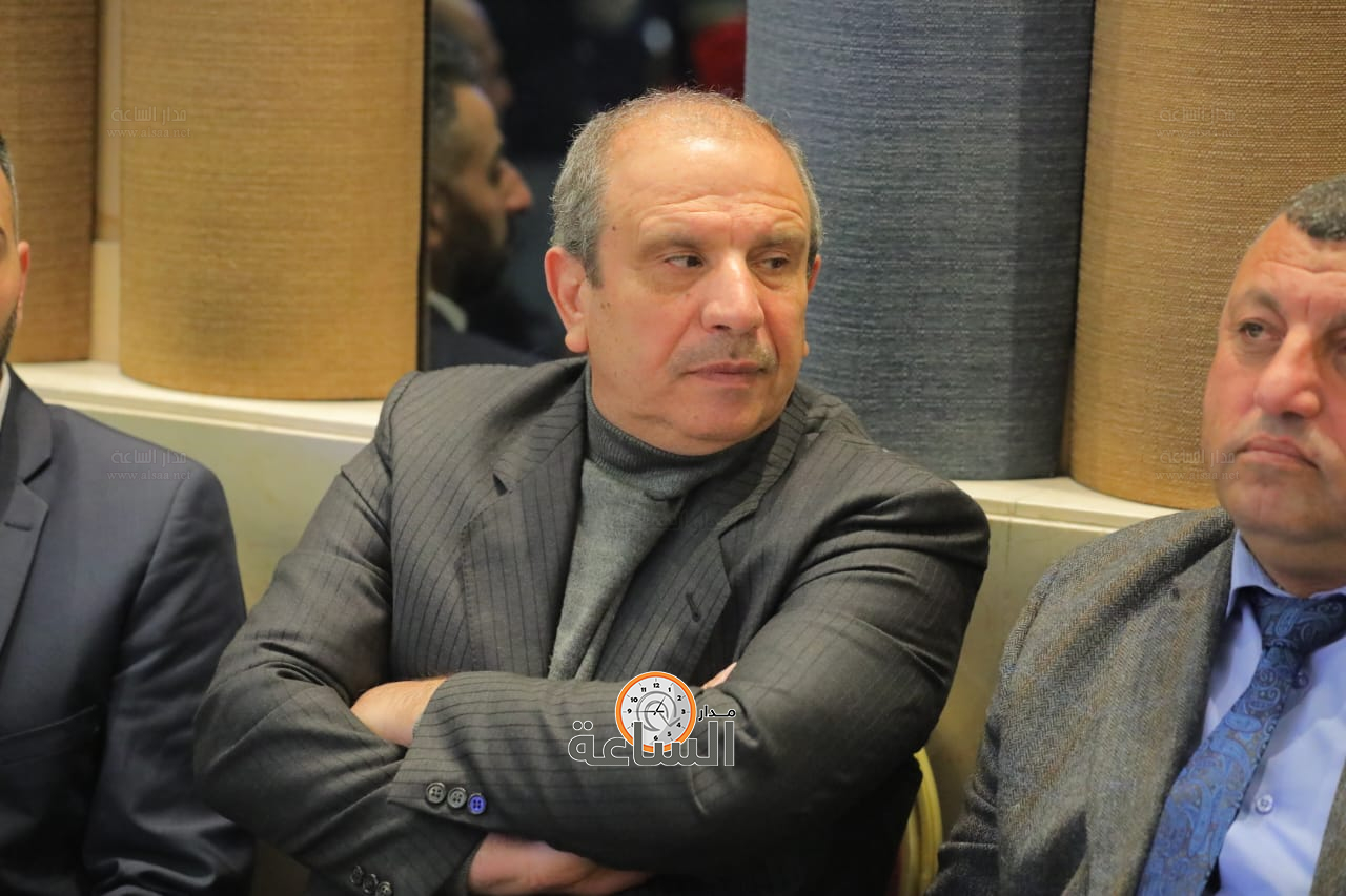 Madar Al-Saa Images 0.25614443661048214