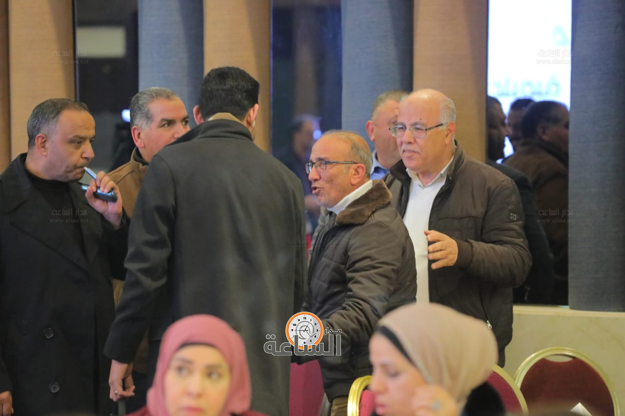 Madar Al-Saa Images 0.9875349449626474