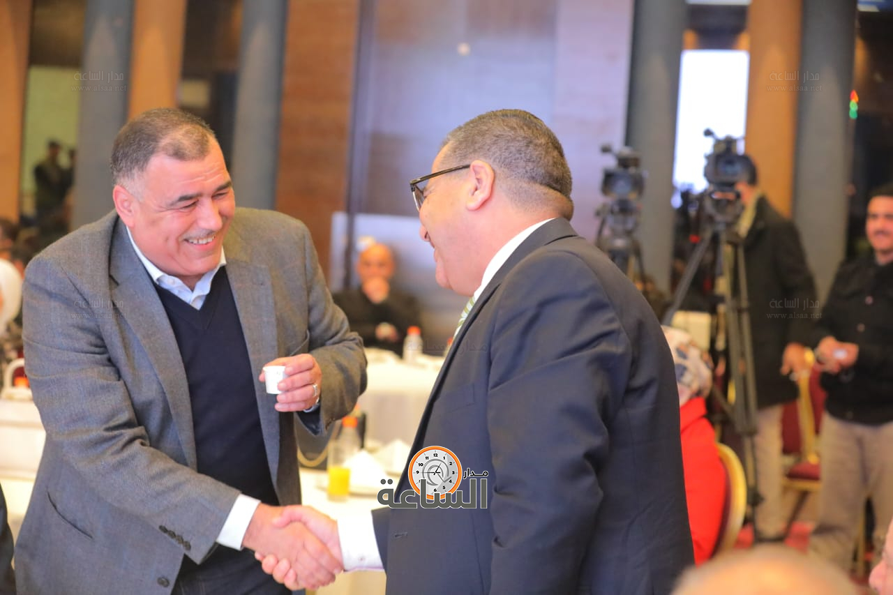 Madar Al-Saa Images 0.1591657575344536