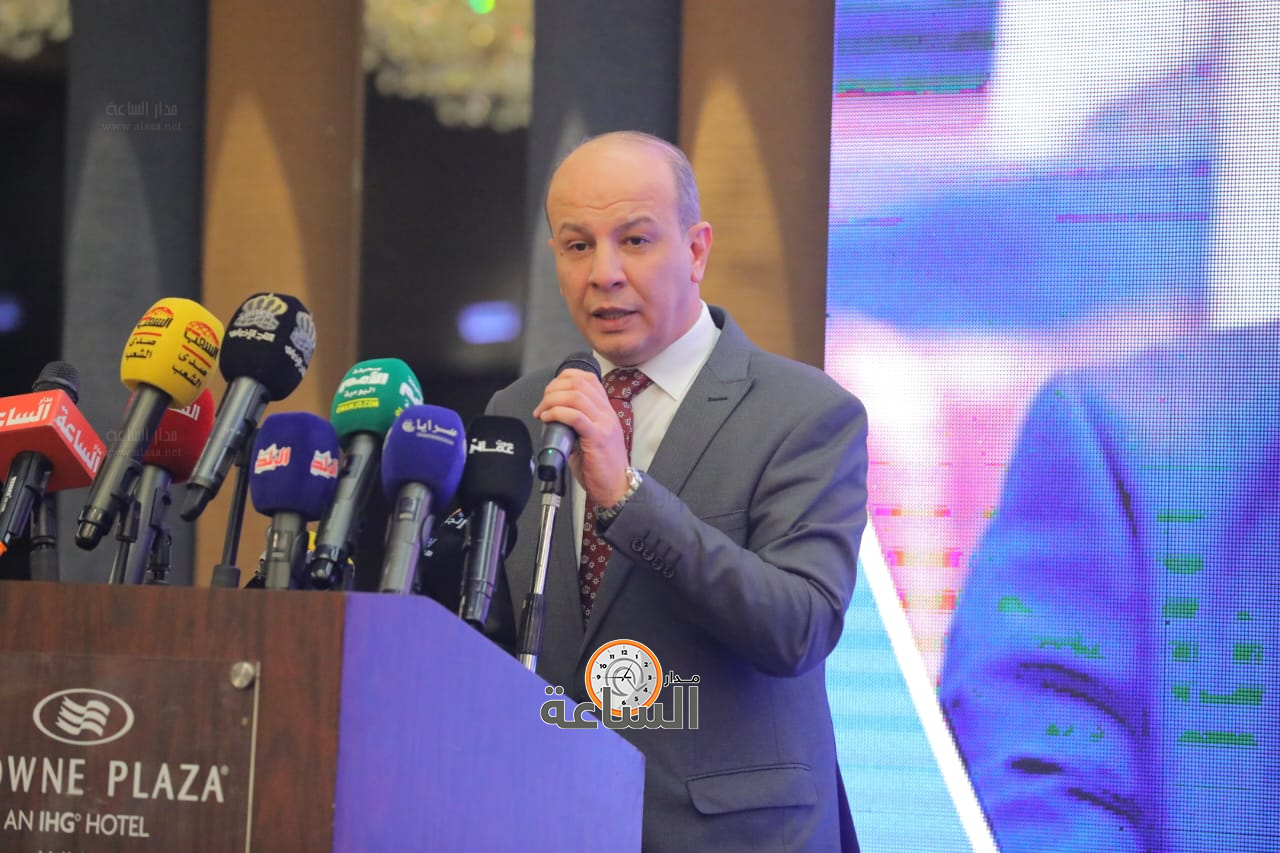 Madar Al-Saa Images 0.008404211774032389