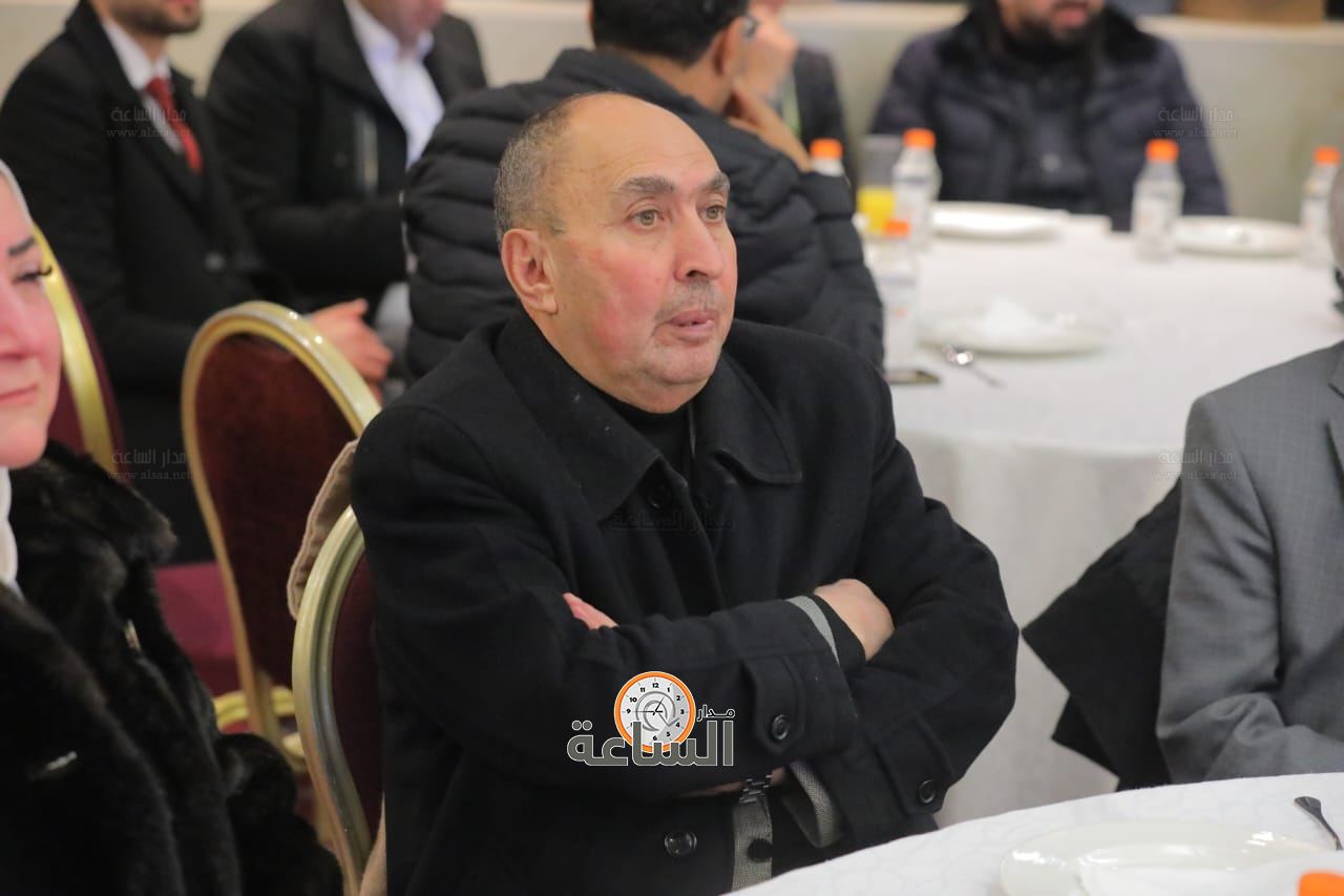 Madar Al-Saa Images 0.6693847907246815