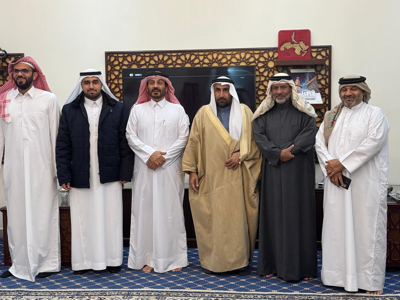 Madar Al-Saa Images 0.030581880839937403