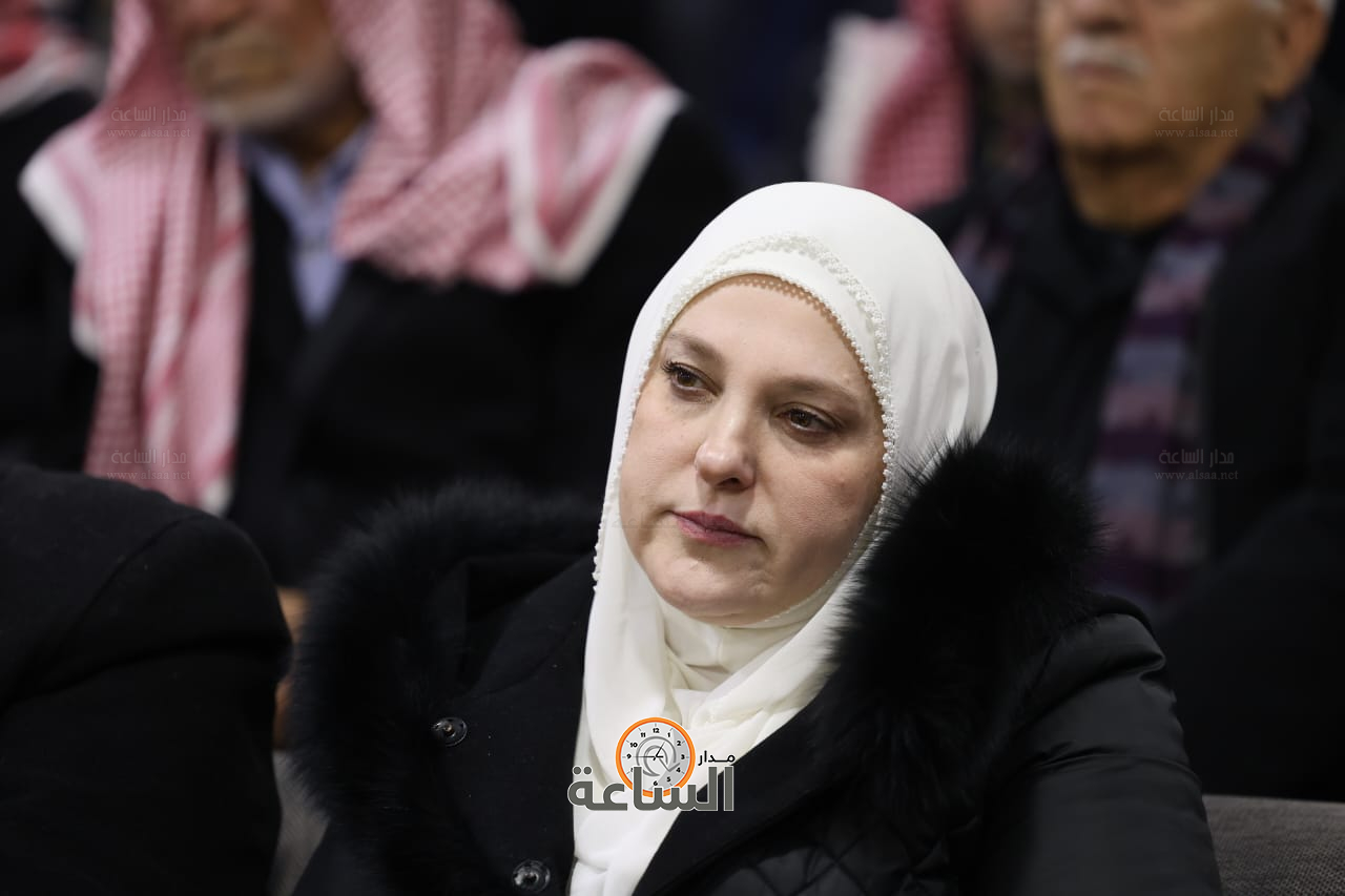 Madar Al-Saa Images 0.13850863741841235