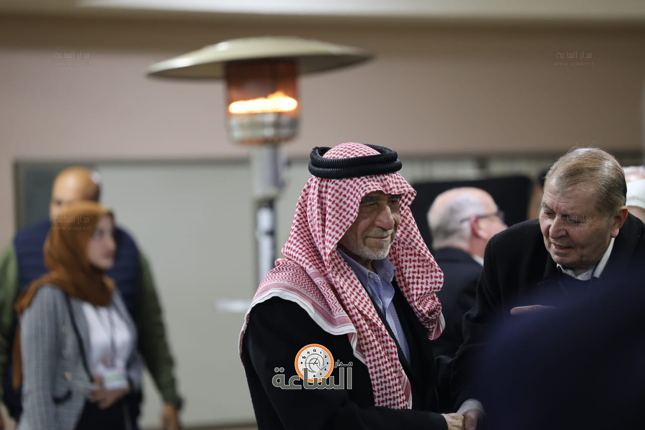 Madar Al-Saa Images 0.29996321888095623