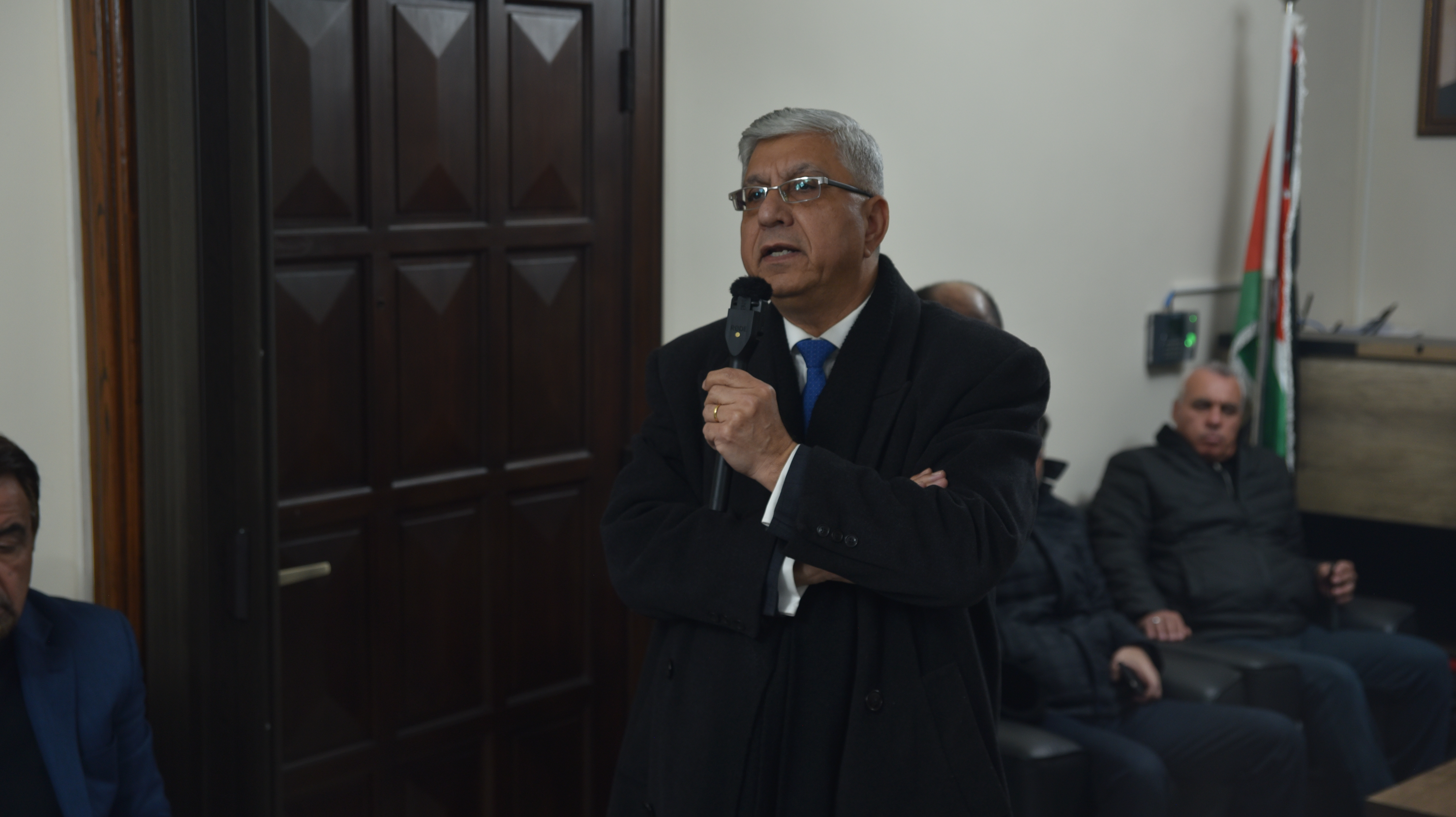 Madar Al-Saa Images 0.4041417391954656