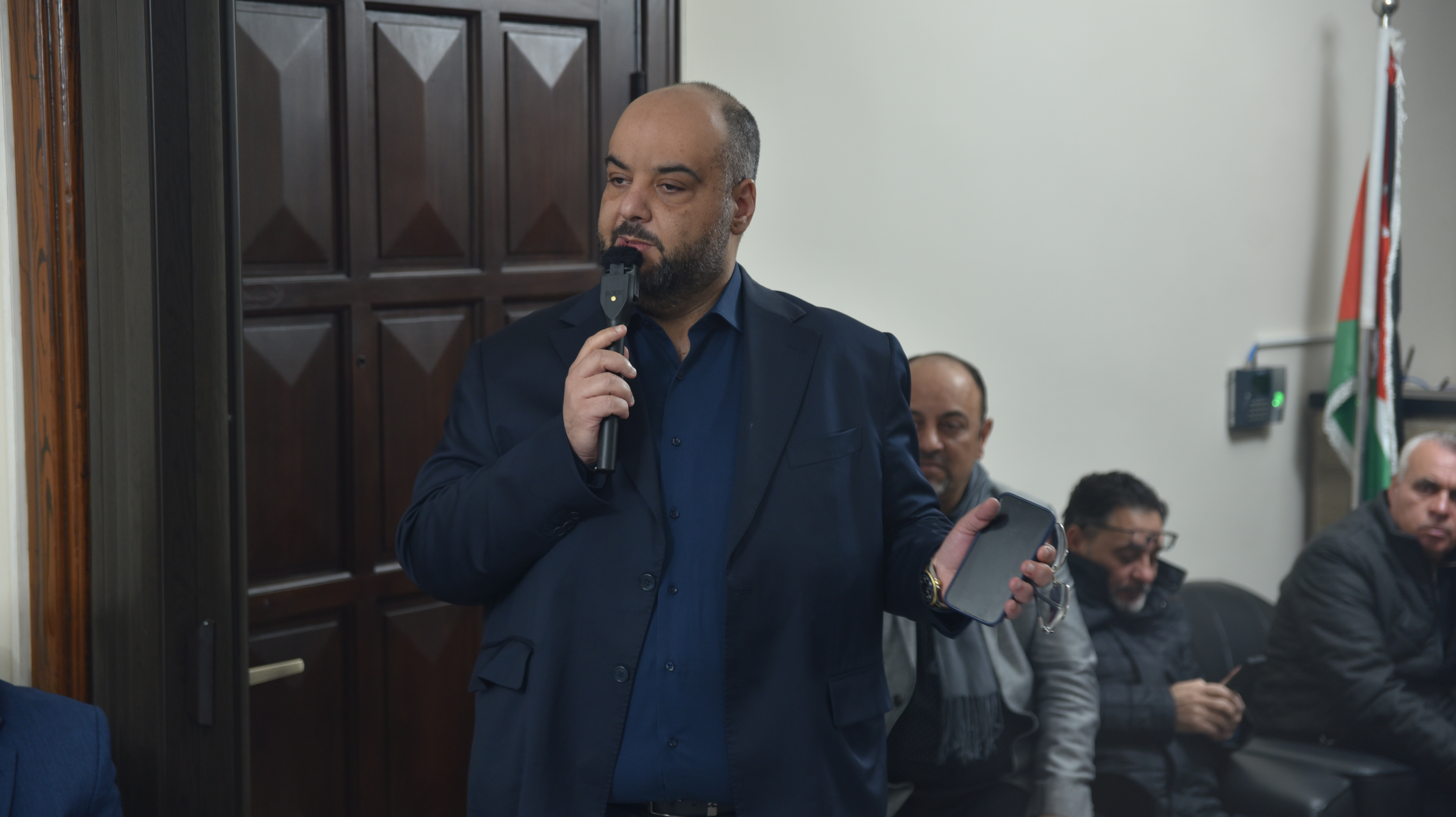 Madar Al-Saa Images 0.04831627317551357