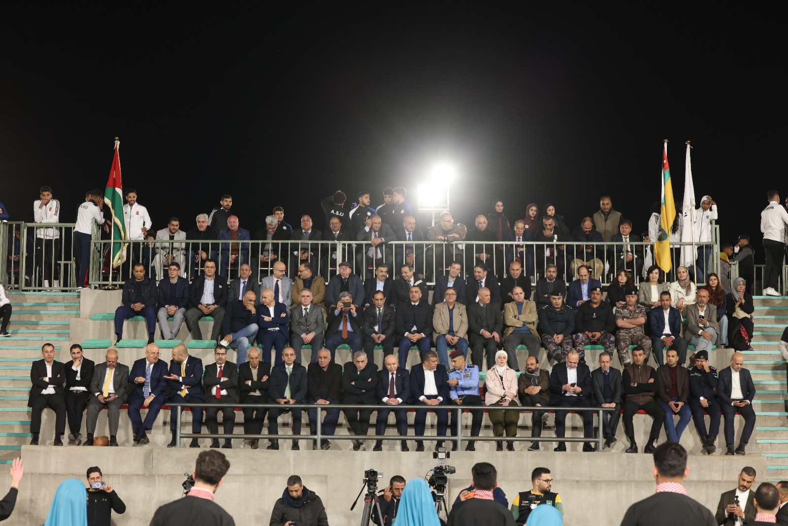 Madar Al-Saa Images 0.34299627040183056