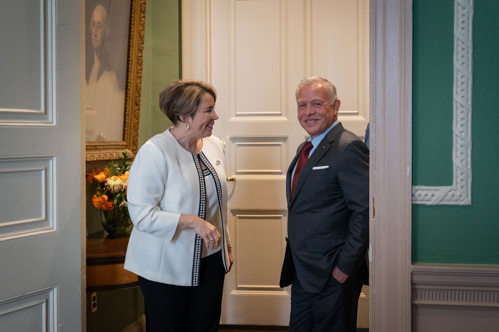 Madar Al-Saa Images 0.18653587525888682