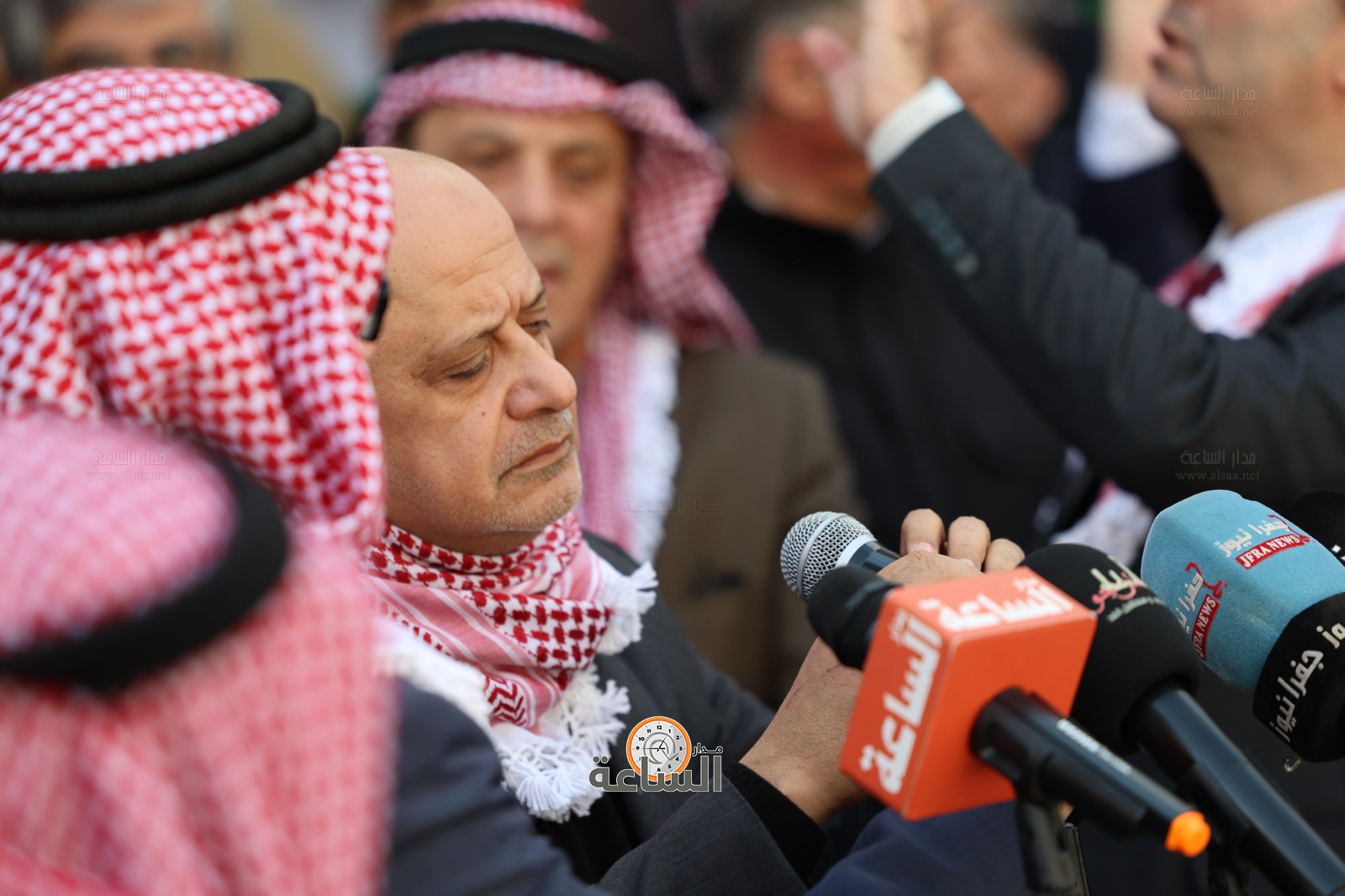 Madar Al-Saa Images 0.7589017648603442