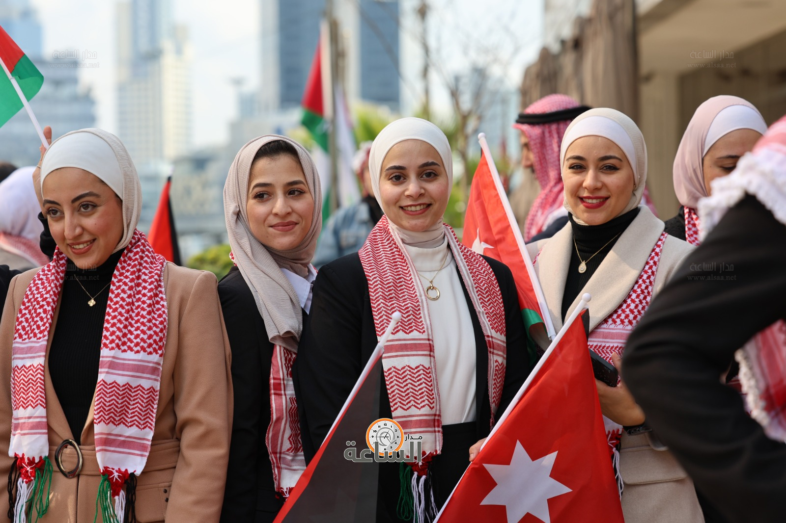 Madar Al-Saa Images 0.06977606130800451