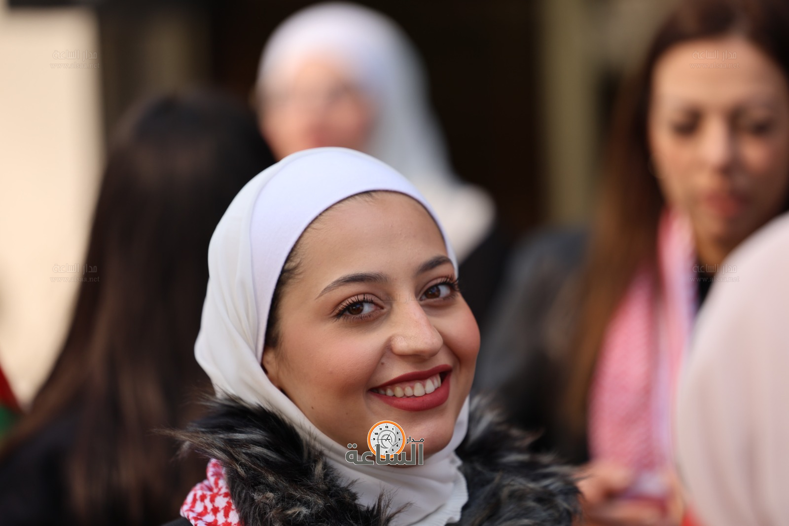 Madar Al-Saa Images 0.8888849385240112