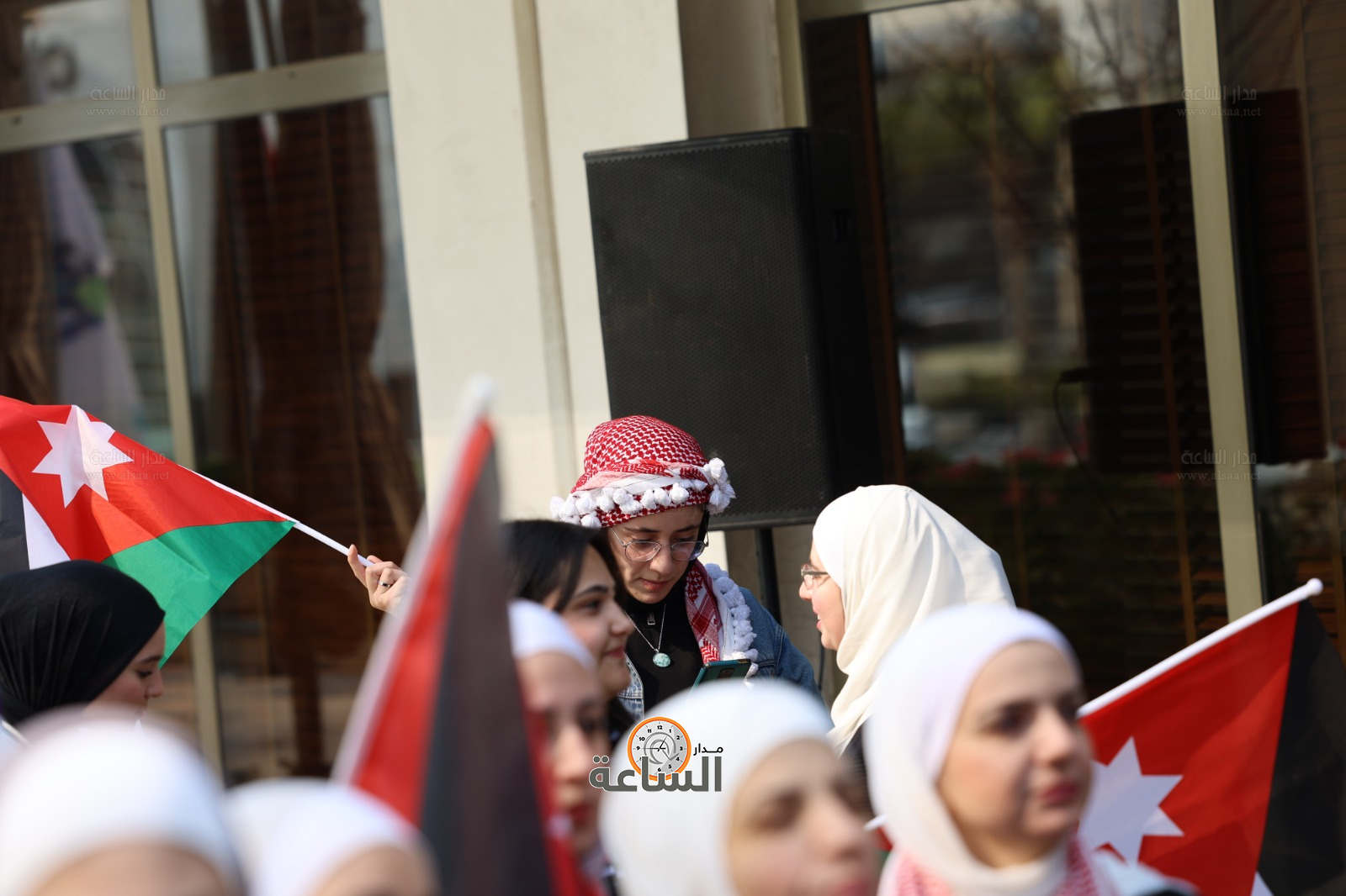 Madar Al-Saa Images 0.07364898636601458