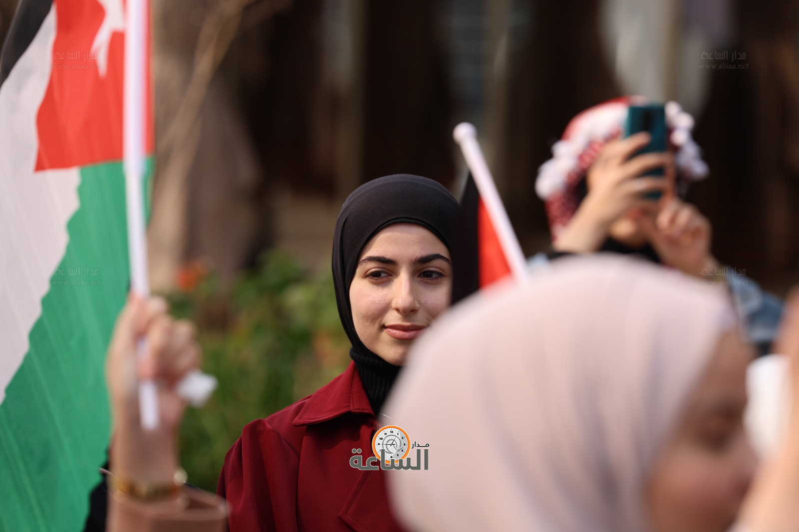 Madar Al-Saa Images 0.3659324356402345