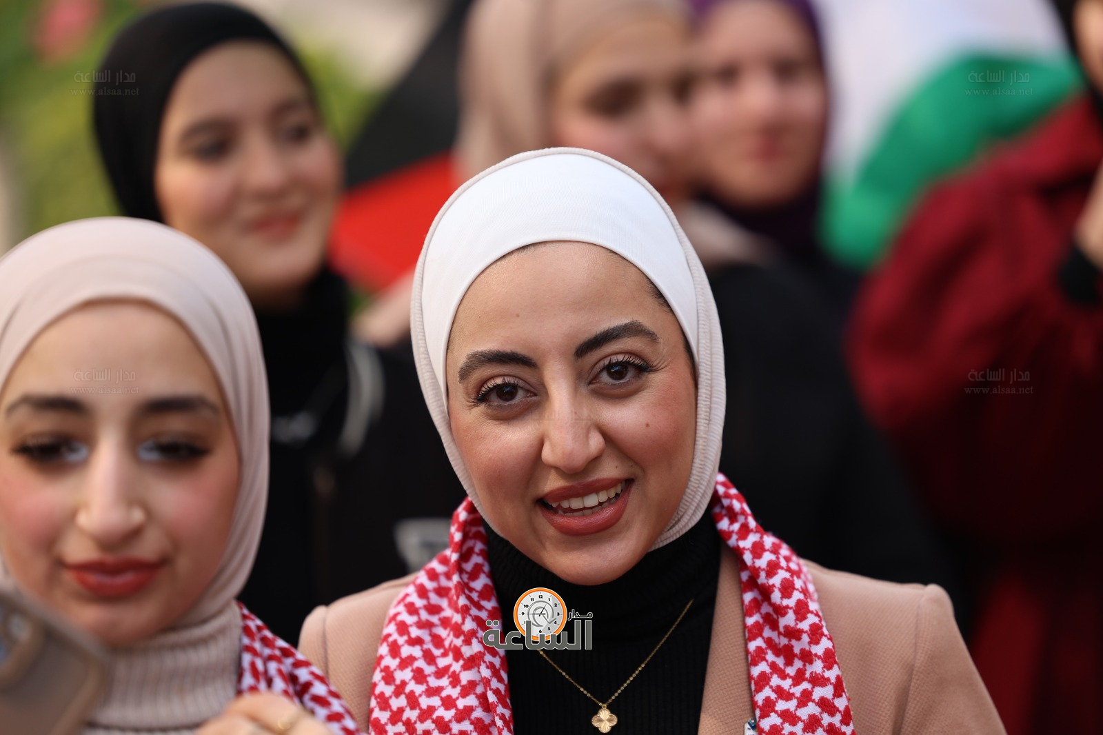 Madar Al-Saa Images 0.7482994547146811