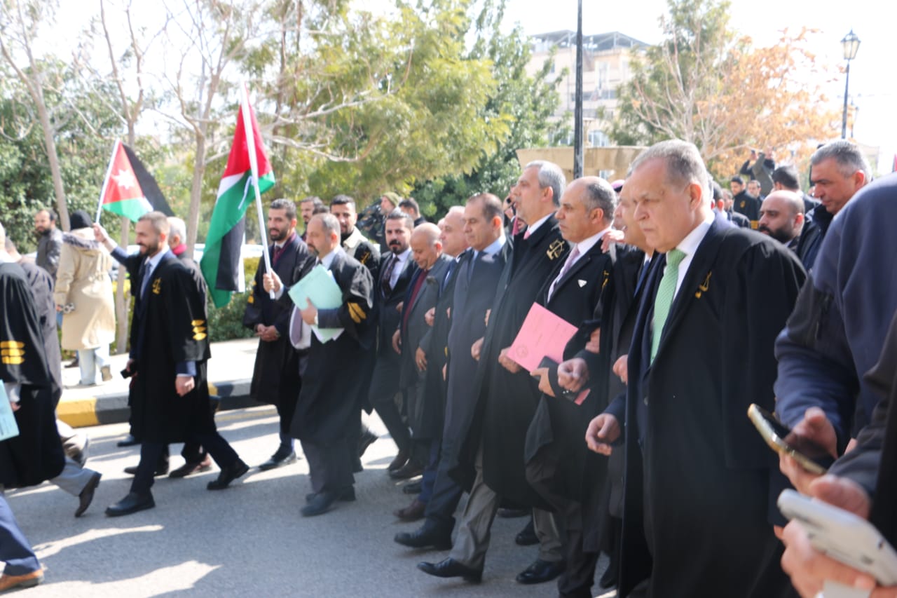 Madar Al-Saa Images 0.5633525348711184