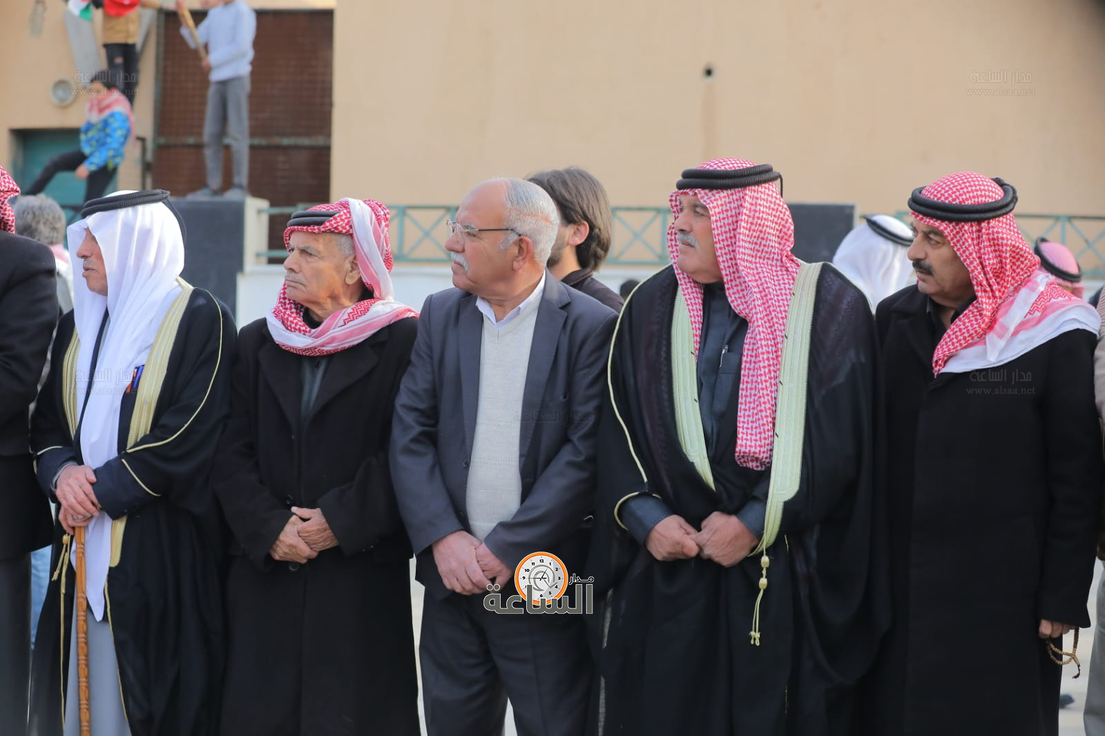 Madar Al-Saa Images 0.712892456078722