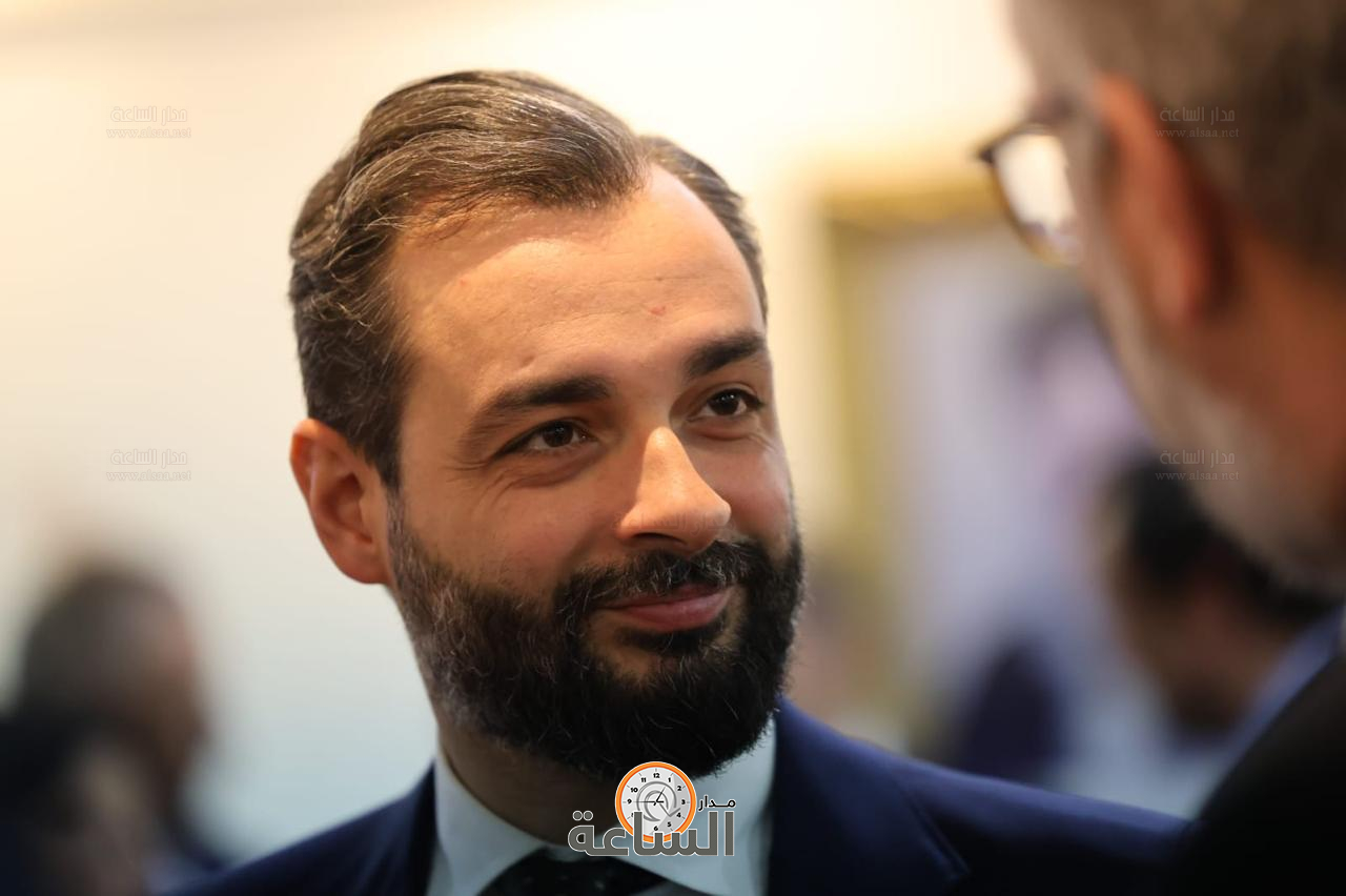 Madar Al-Saa Images 0.2779624742894349