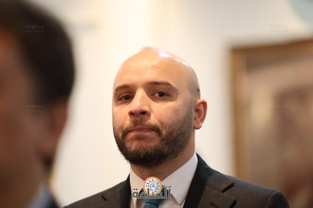 Madar Al-Saa Images 0.8558562507924128