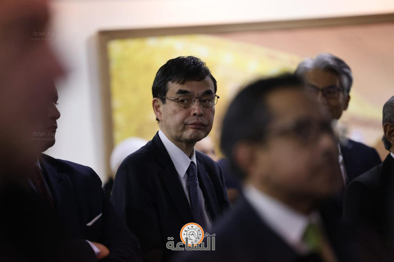 Madar Al-Saa Images 0.03593233374285698