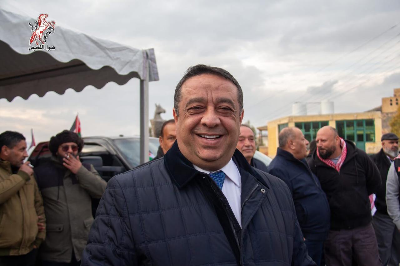 Madar Al-Saa Images 0.39685782408836867