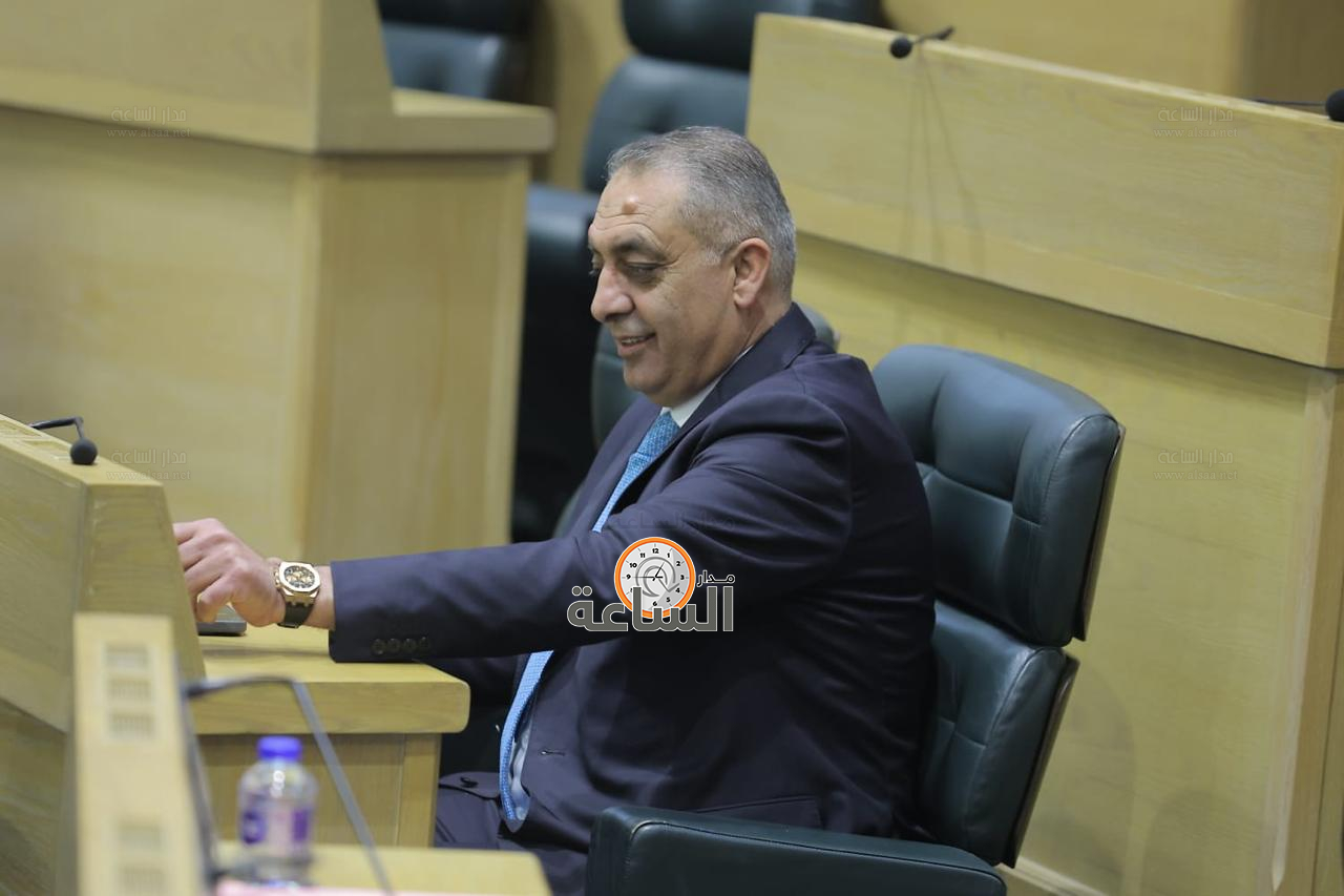 Madar Al-Saa Images 0.7856818419003113