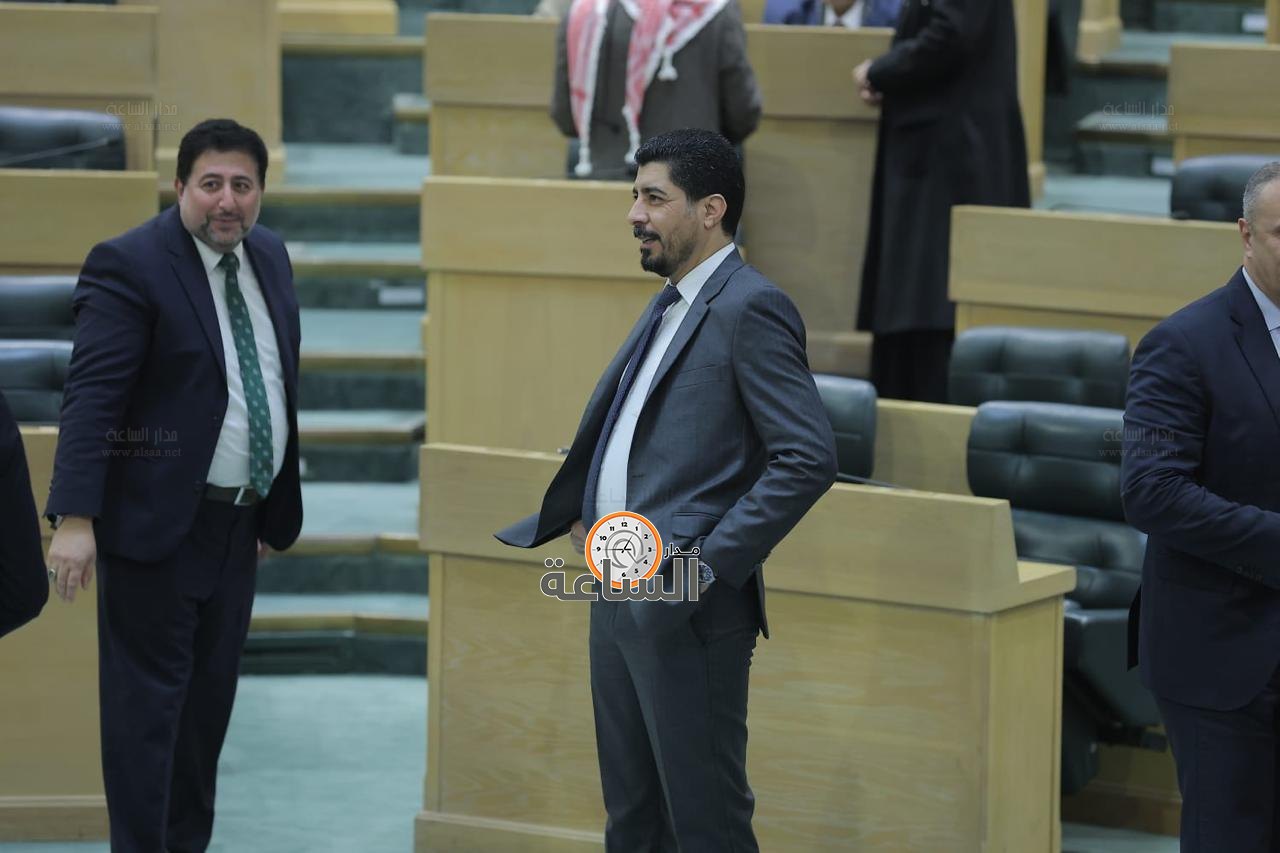 Madar Al-Saa Images 0.19758041641913016