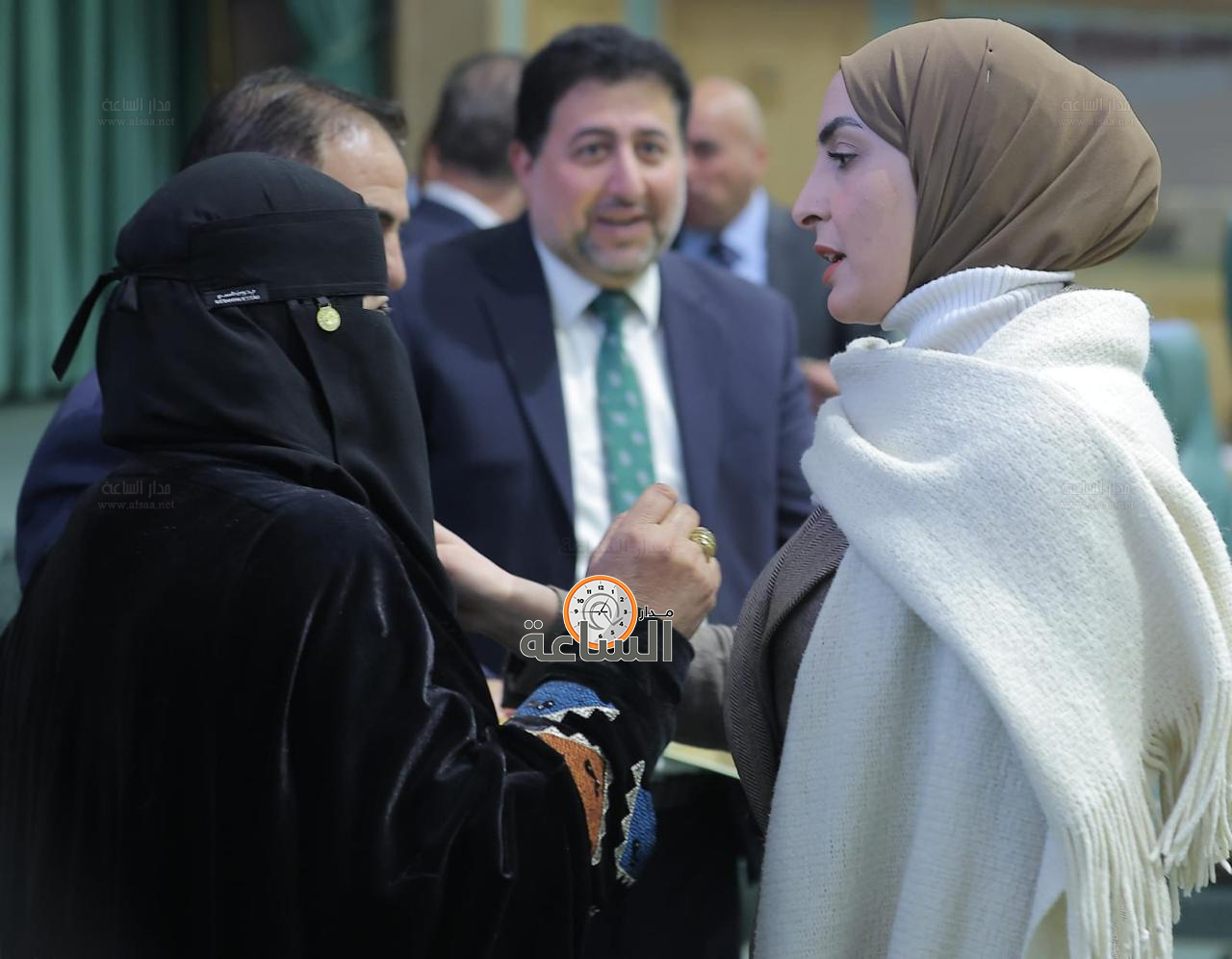 Madar Al-Saa Images 0.772165022585019