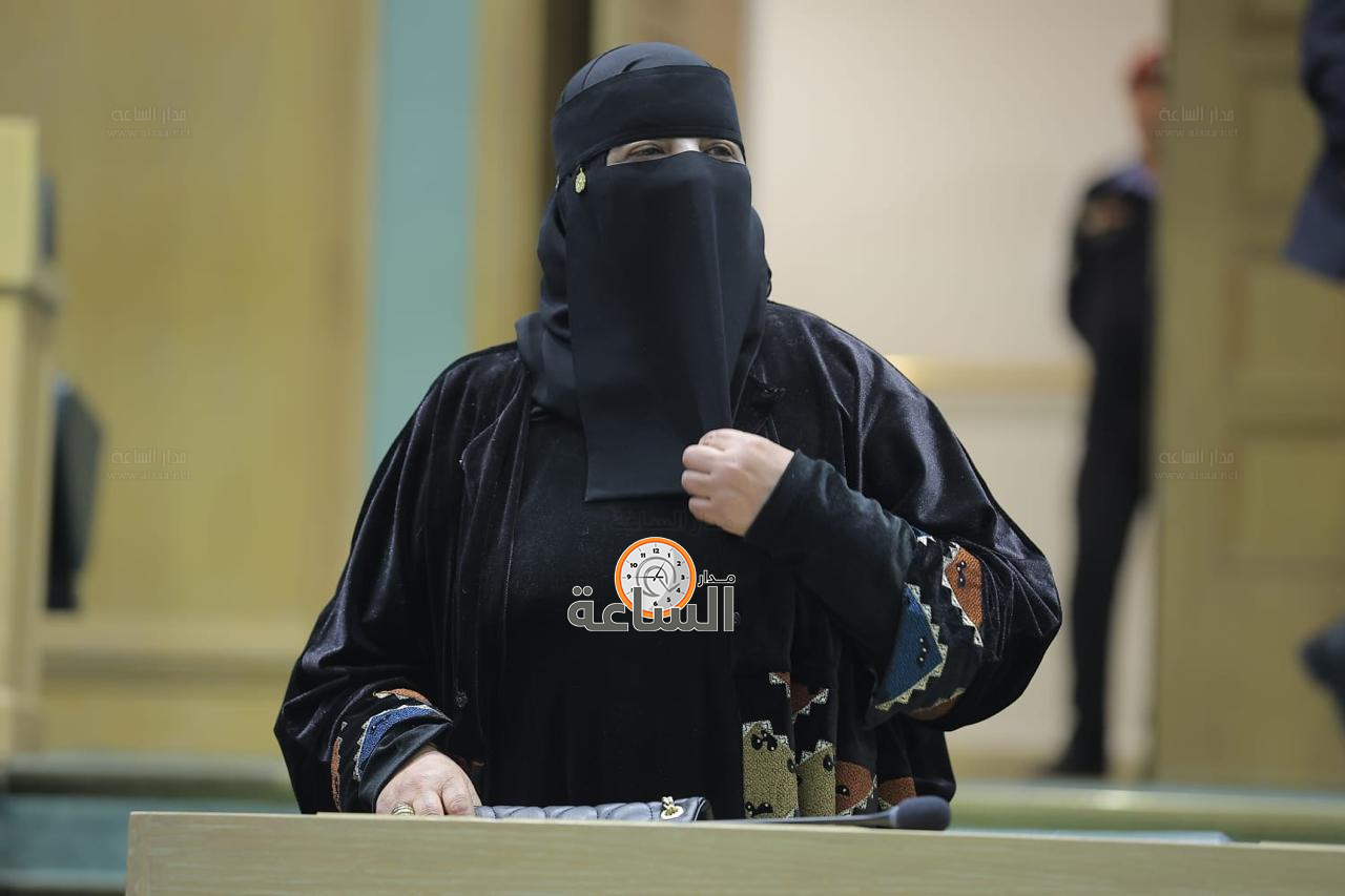 Madar Al-Saa Images 0.995912358778656