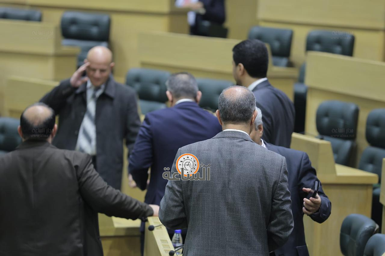 Madar Al-Saa Images 0.03731934440887952