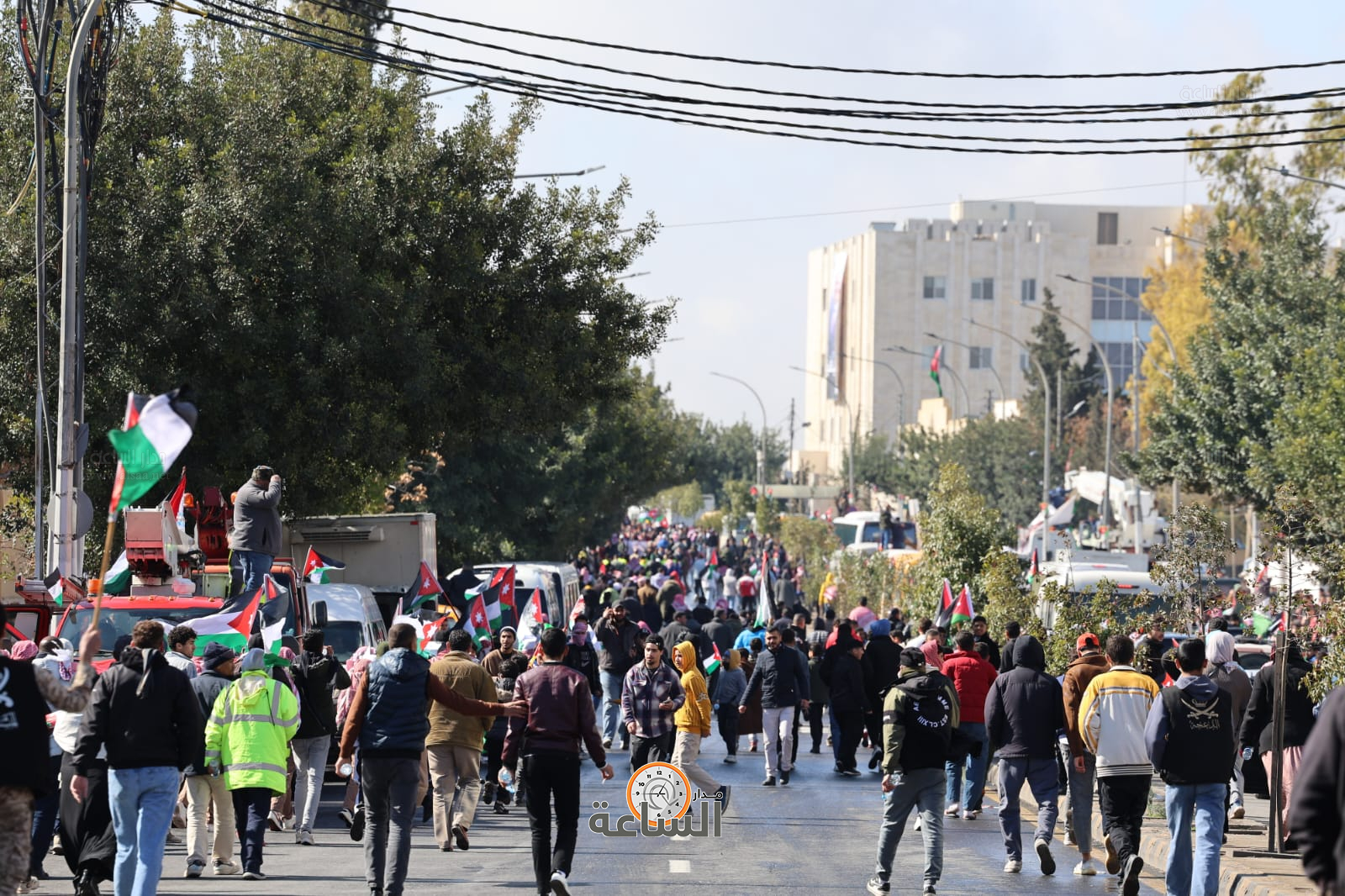 Madar Al-Saa Images 0.49451855295767166