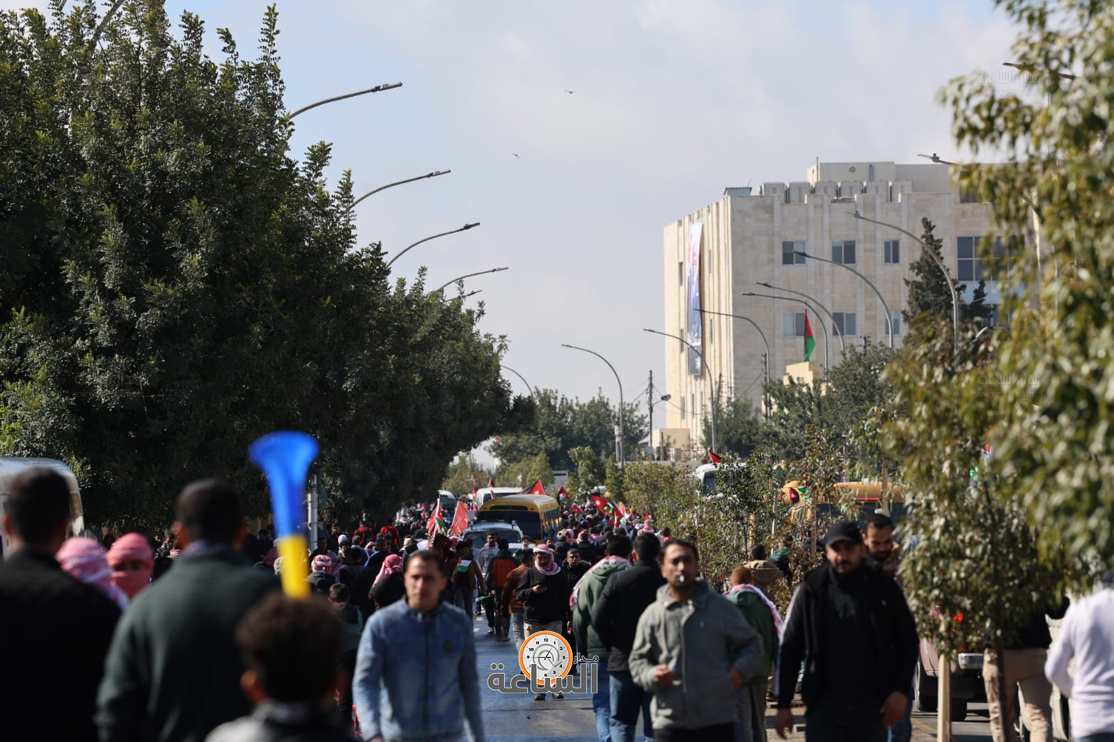 Madar Al-Saa Images 0.1323587624353355