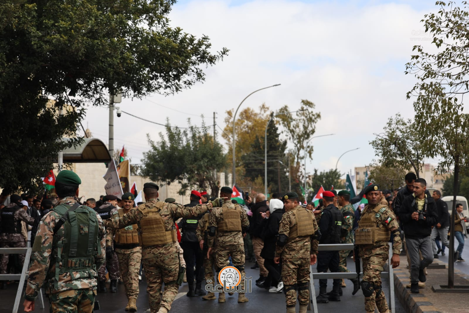 Madar Al-Saa Images 0.34138767972142037