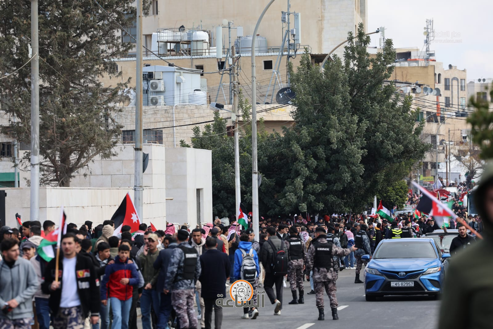 Madar Al-Saa Images 0.33808644012091205