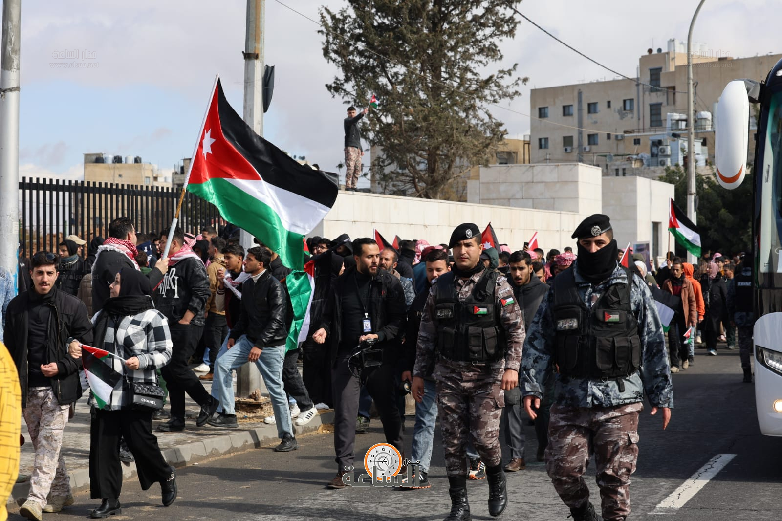 Madar Al-Saa Images 0.38029511788940096