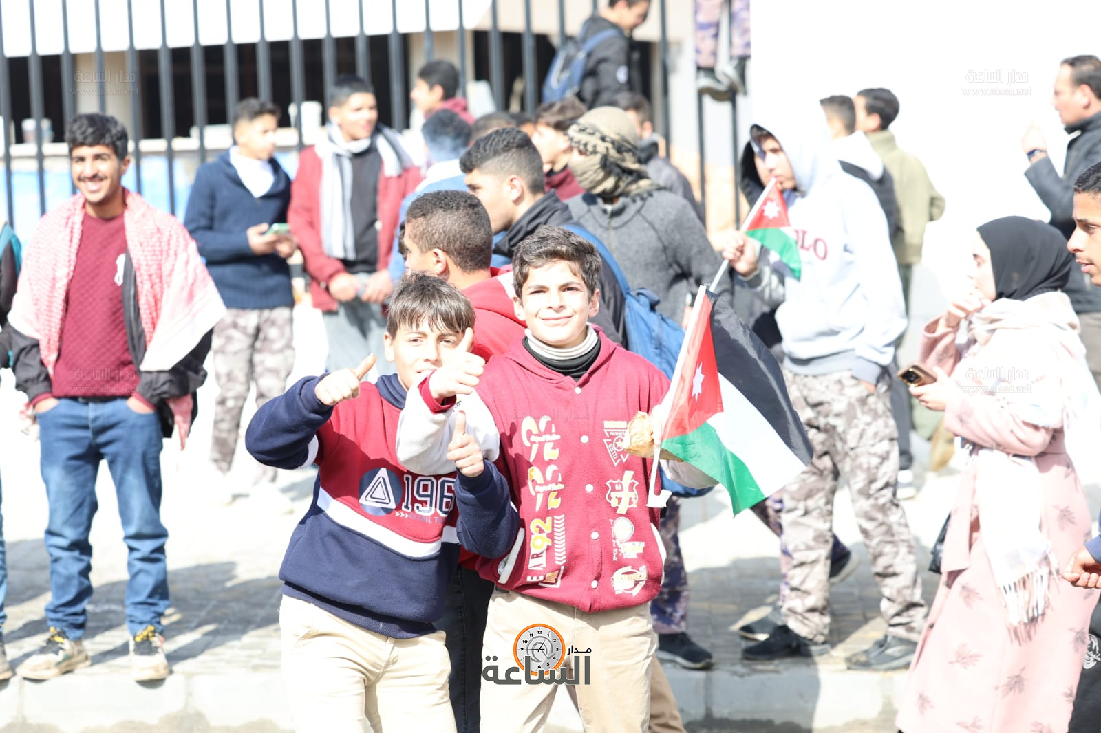 Madar Al-Saa Images 0.031174809188556418