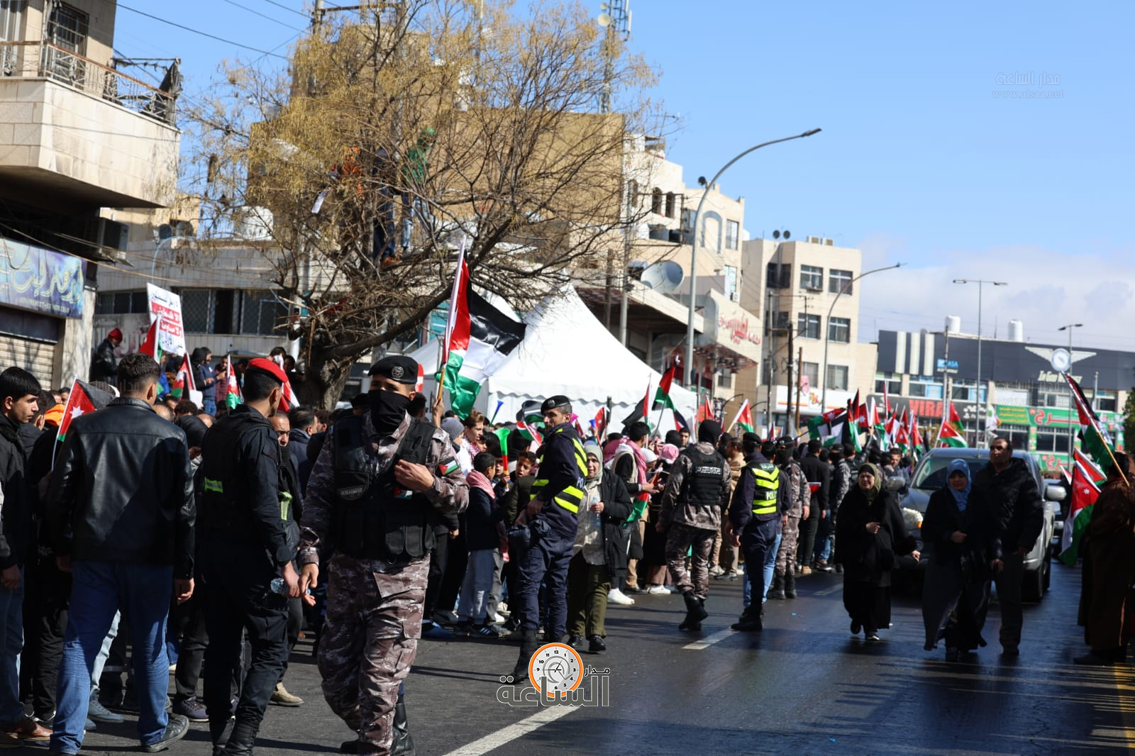 Madar Al-Saa Images 0.053723845647193125